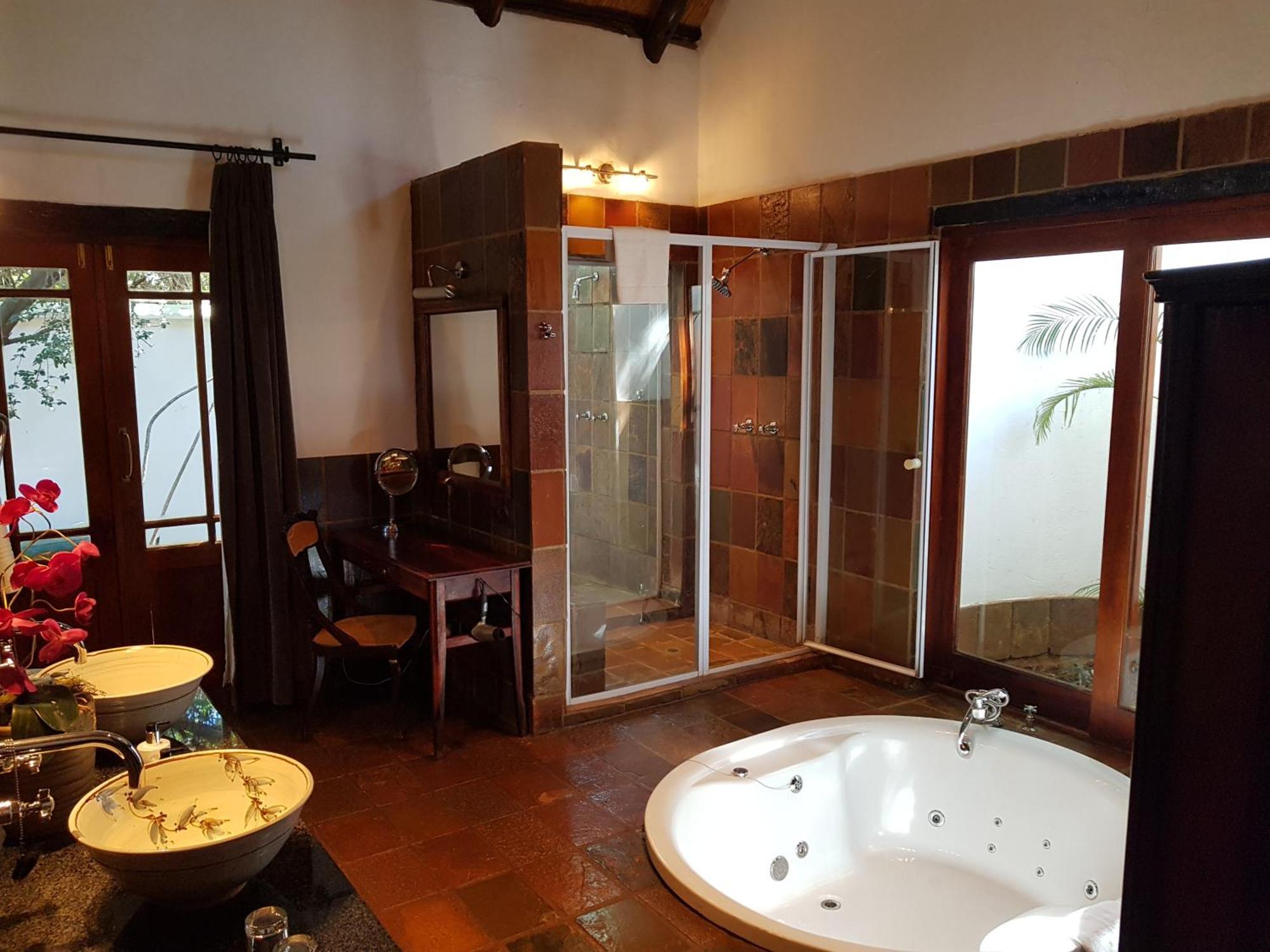 Kedar Heritage Lodge, Conference Centre & Spa Phokeng Bagian luar foto