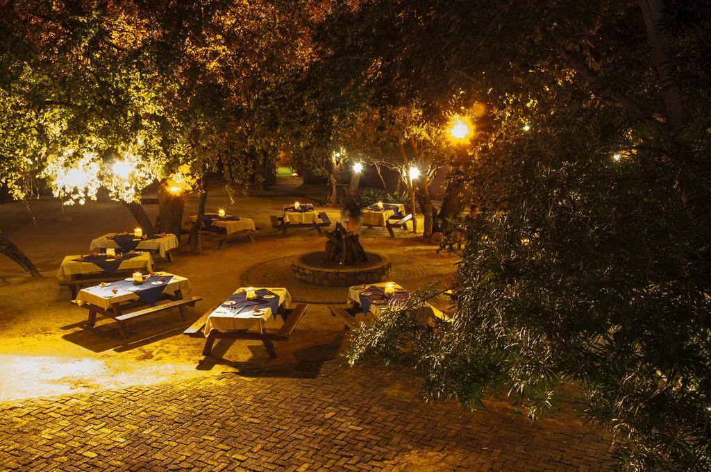 Kedar Heritage Lodge, Conference Centre & Spa Phokeng Bagian luar foto