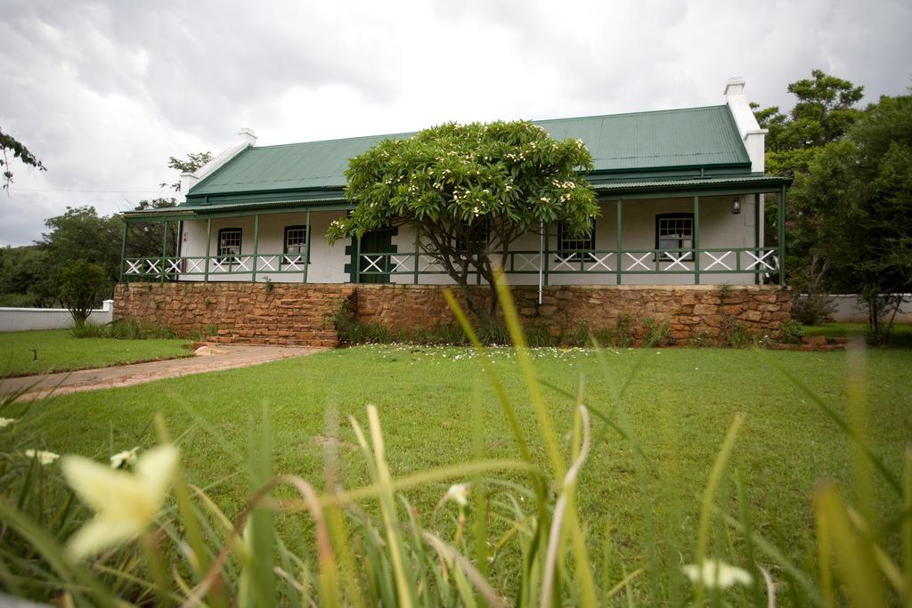 Kedar Heritage Lodge, Conference Centre & Spa Phokeng Bagian luar foto