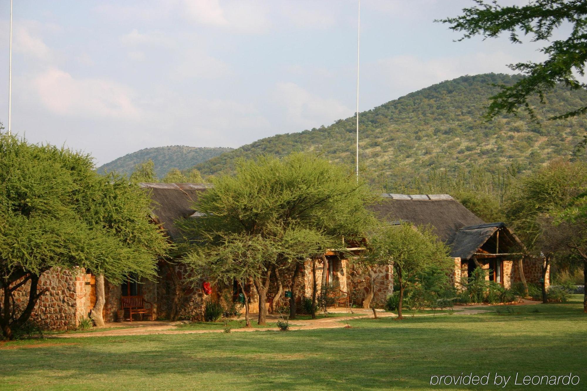 Kedar Heritage Lodge, Conference Centre & Spa Phokeng Bagian luar foto